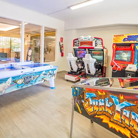 Hotel Golden Avenida Family 4*