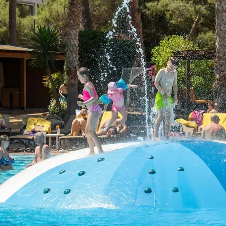 Golden Avenida Family 4* Salou