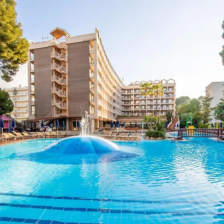 Golden Avenida Family 4*