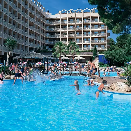 Golden Avenida Family 4* Otel