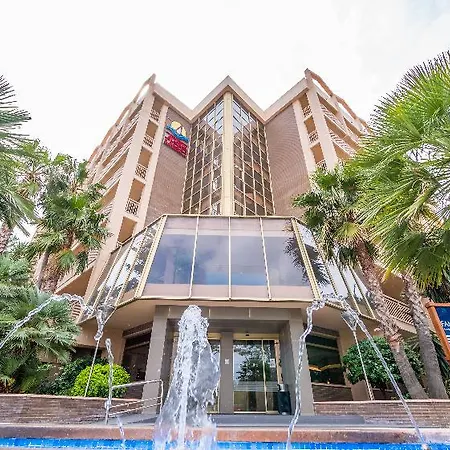 Golden Avenida Family 4* Otel